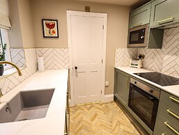 17 Union Road Basement