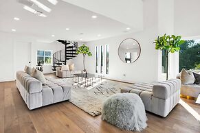 Dona Teresa by Avantstay Home Studio, City Views