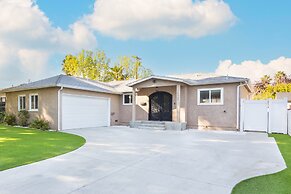 Martha by Avantstay Brand New LA Valley Home