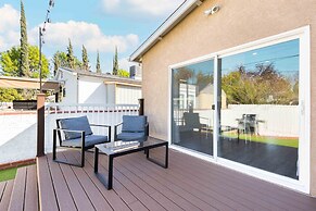 Martha by Avantstay Brand New LA Valley Home