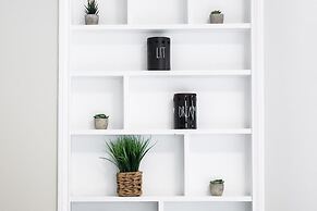 Martha by Avantstay Brand New LA Valley Home