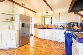 Fredonia by Avantstay Great Views of Studio City