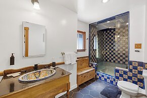 Fredonia by Avantstay Great Views of Studio City