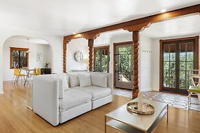 Fredonia by Avantstay Great Views of Studio City