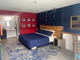 The District Hotel Club and Resorts