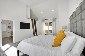 Castlewood by Avantstay Malibu Cliffside + View