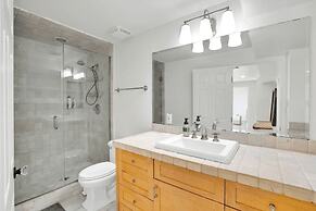 Castlewood by Avantstay Malibu Cliffside + View