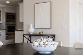 Castlewood by Avantstay Malibu Cliffside + View