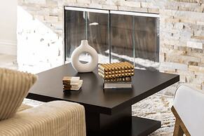 Castlewood by Avantstay Malibu Cliffside + View