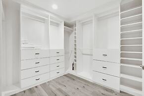 Castlewood by Avantstay Malibu Cliffside + View