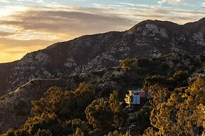 Castlewood by Avantstay Malibu Cliffside + View