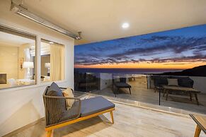 Castlewood by Avantstay Malibu Cliffside + View