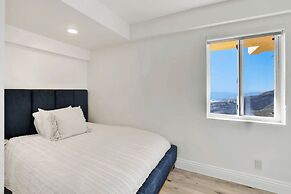 Castlewood by Avantstay Malibu Cliffside + View