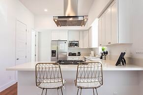 Ince by Avantstay 100 Meters to Amazon Studios