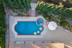 Colven by Avantstay Pool + Spa Near Golf Course