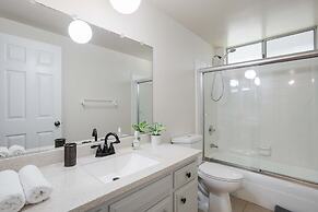 Colven by Avantstay Pool + Spa Near Golf Course