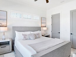 Upscale Newly Built Home w/ Gulf Views + Private Pool!