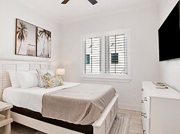 Upscale Newly Built Home w/ Gulf Views + Private Pool!