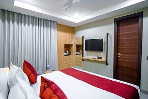 Saltstayz Select - Golf Course Road & Sector 57