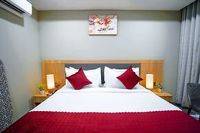 Saltstayz Select - Golf Course Road & Sector 57