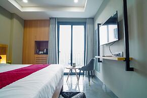 Saltstayz Select - Golf Course Road & Sector 57