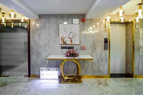 Saltstayz Select - Golf Course Road & Sector 57