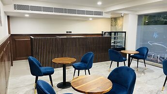 Saltstayz Select - Golf Course Road & Sector 57