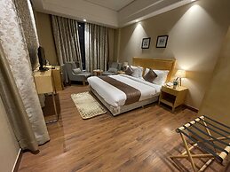 Saltstayz Select - Galleria Market & Golf Course Road