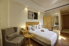 Saltstayz Select - Galleria Market & Golf Course Road