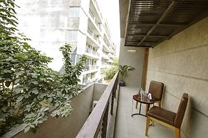 Saltstayz Select - Galleria Market & Golf Course Road