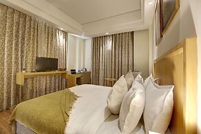 Saltstayz Select - Galleria Market & Golf Course Road