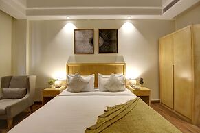 Saltstayz Select - Galleria Market & Golf Course Road