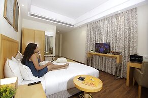 Saltstayz Select - Galleria Market & Golf Course Road