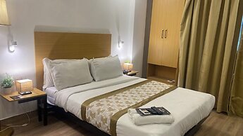 Saltstayz Express - Golf Course Road & DLF Phase-1