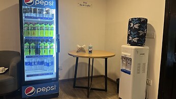 Saltstayz Express - Golf Course Road & DLF Phase-1