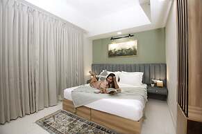 Saltstayz Premier - Golf Course Extension Road