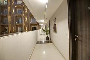 Saltstayz Premier - Golf Course Extension Road