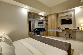 Saltstayz Premier - Golf Course Extension Road