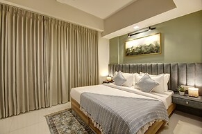 Saltstayz Premier - Golf Course Extension Road