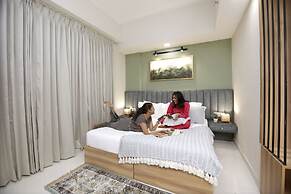 Saltstayz Premier - Golf Course Extension Road