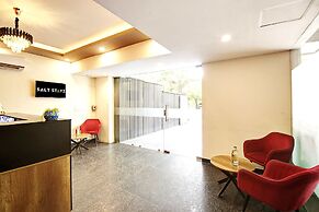 Saltstayz Select - Huda City Center