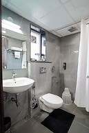 Saltstayz Select - Huda City Center