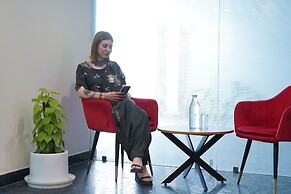 Saltstayz Select - Huda City Center