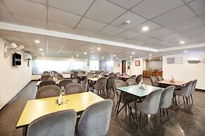 Saltstayz Select - Huda City Center