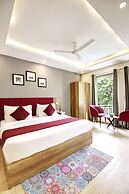 Saltstayz Select - Huda City Center