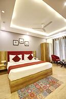 Saltstayz Select - Huda City Center