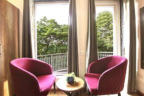 Saltstayz Select - Huda City Center