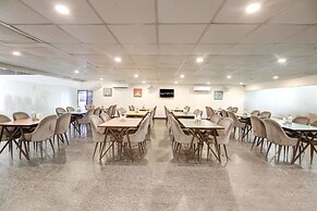 Saltstayz Select - Huda City Center