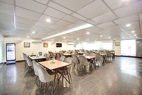 Saltstayz Select - Huda City Center