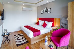 Saltstayz Select - Huda City Center